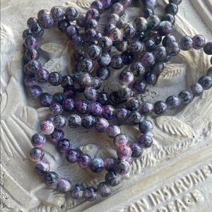 10 BLUEBERRY colored mix glass beaded bracelets 10mm